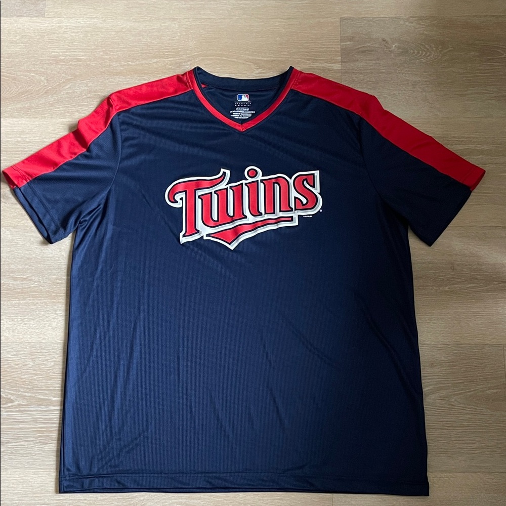 3/$15 Minnesota Twins v-neck performance jersey